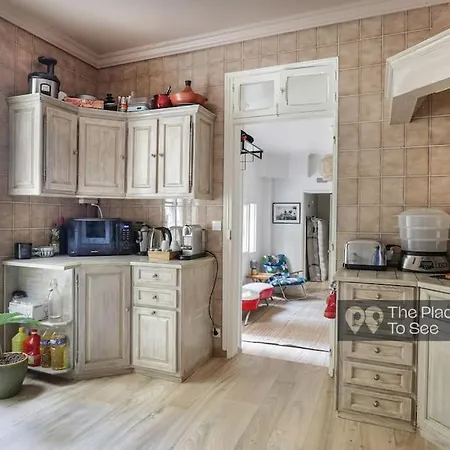 Apartamento Spacious Private House 160sqm Prime Location With Yard And Parking For 2 Cars *