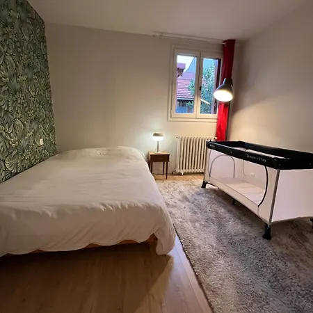 Spacious Private House 160sqm Prime Location With Yard And Parking For 2 Cars Apartamento Saint-Ouen (Seine-Saint-Denis)